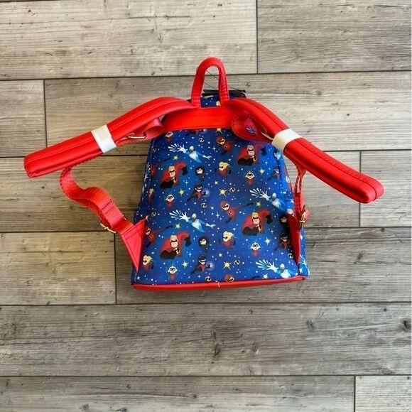 NWT Loungefly | Disney / Pixar The Incredibles Loungefly Mini Backpack - Picture 6 of 10